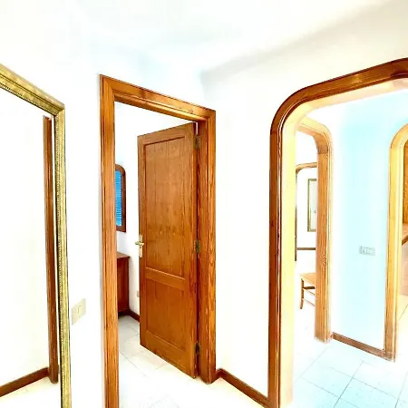 Nudist With Two Bedrooms, Sea And Pool Views In Lanzarote Apartment *